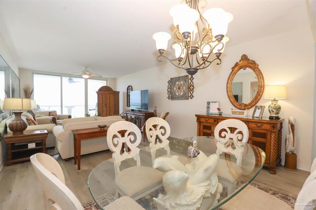 8477 Gulf Blvd 202, Navarre, FL 32566