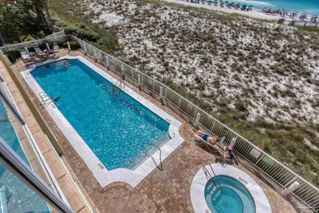 8477 Gulf Blvd 202, Navarre, FL 32566