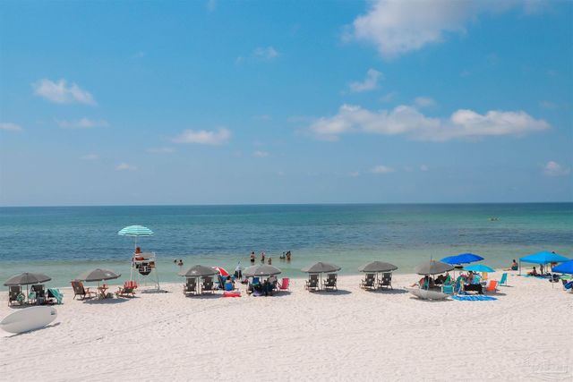 8477 Gulf Blvd 202, Navarre, FL 32566