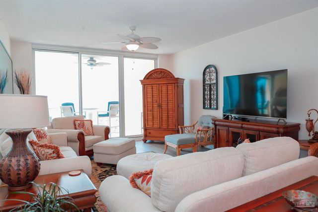 8477 Gulf Blvd 202, Navarre, FL 32566