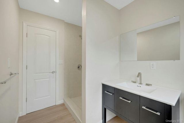 25 S Washington Street, Tarrytown, NY 10591