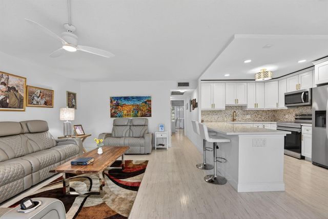 1025 Ventnor H, Deerfield Beach, FL 33442
