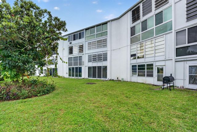 1025 Ventnor H, Deerfield Beach, FL 33442