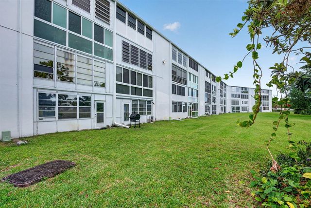 1025 Ventnor H, Deerfield Beach, FL 33442