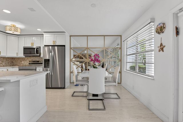 1025 Ventnor H, Deerfield Beach, FL 33442