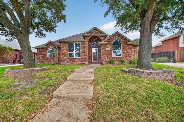 8301 Martha Lane, Rowlett, TX 75088