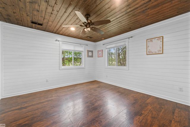 3365 Howland Road, Almont Twp, MI 48003