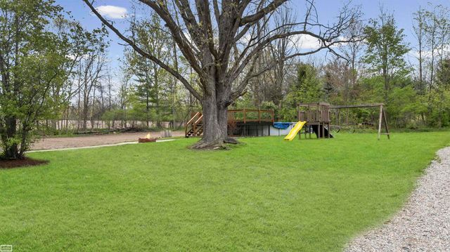 3365 Howland Road, Almont Twp, MI 48003