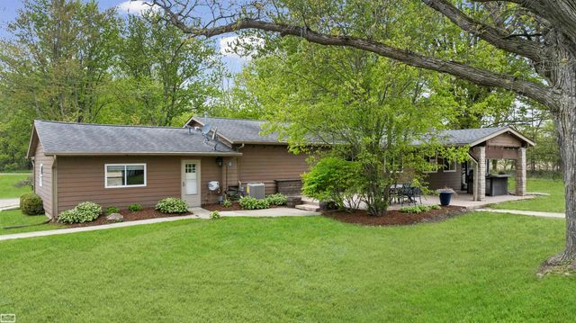 3365 Howland Road, Almont Twp, MI 48003