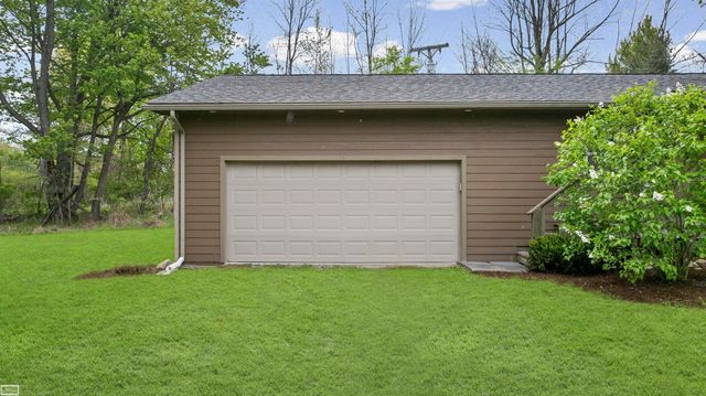 3365 Howland Road, Almont Twp, MI 48003