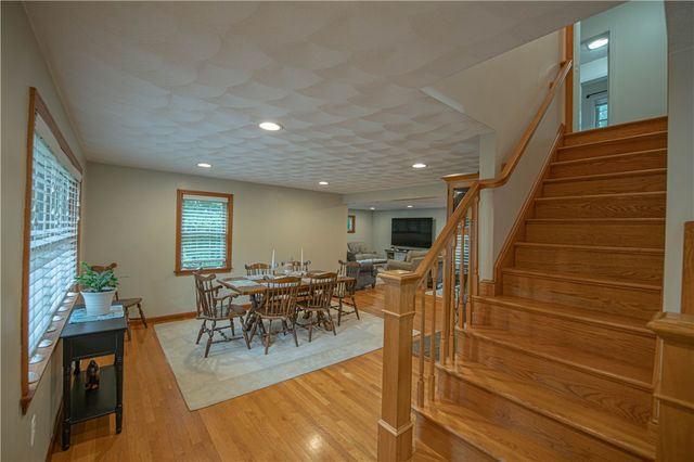 20 Whipple Road, Smithfield, RI 02917