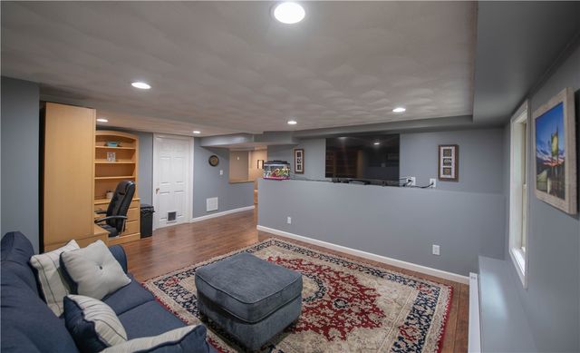 20 Whipple Road, Smithfield, RI 02917