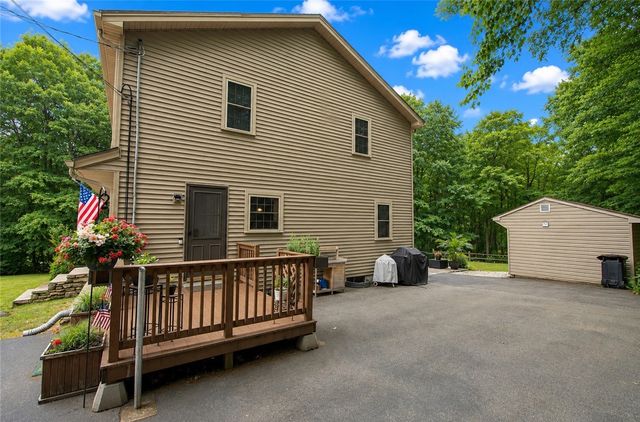 20 Whipple Road, Smithfield, RI 02917