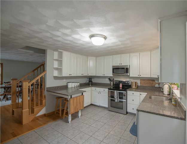20 Whipple Road, Smithfield, RI 02917