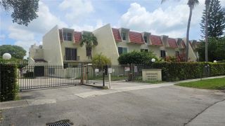 1651 NE 115th St 26C, Miami, FL 33181