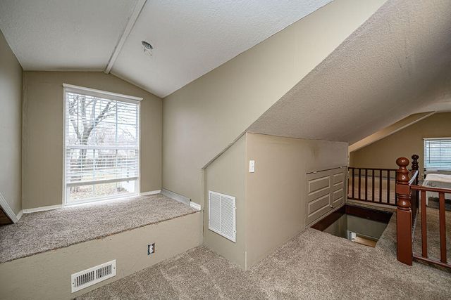 405 ALEXANDER AVE, Columbia, MO 65203