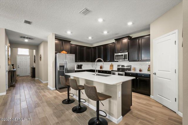 9486 LOVAGE Lane, Jacksonville, FL 32219