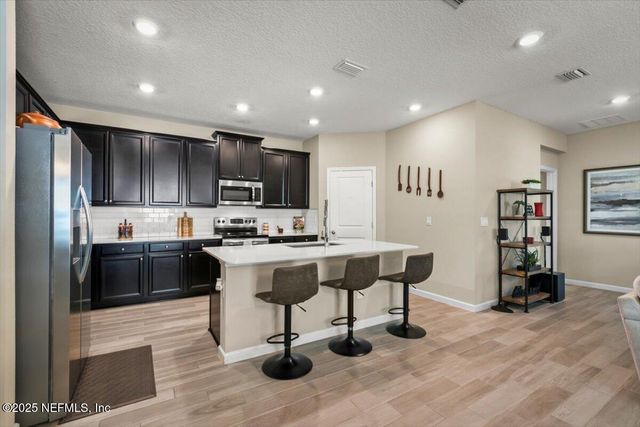 9486 LOVAGE Lane, Jacksonville, FL 32219