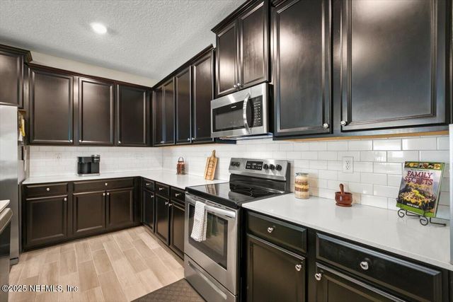 9486 LOVAGE Lane, Jacksonville, FL 32219