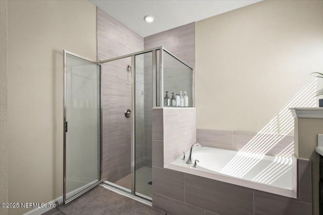 9486 LOVAGE Lane, Jacksonville, FL 32219