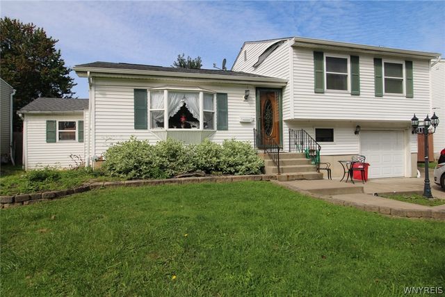 7028 Northview Drive, Lockport Town, NY 14094