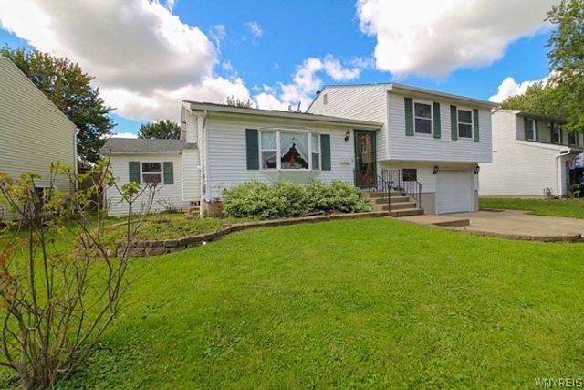 7028 Northview Drive, Lockport Town, NY 14094