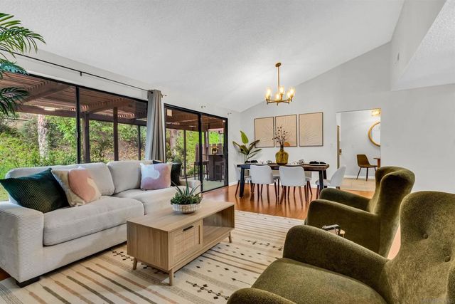 2015 Daren Glen, Escondido, CA 92026