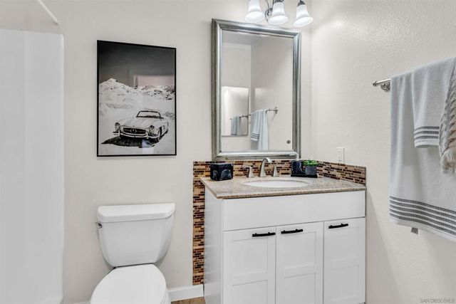 2015 Daren Glen, Escondido, CA 92026