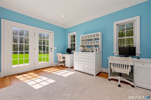 10 Chapman Place, Redding, CT 06896