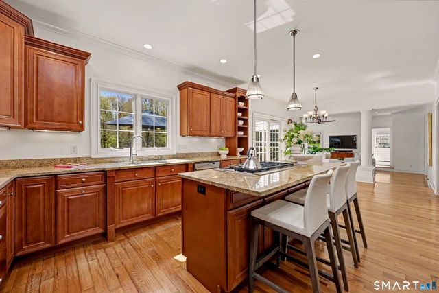 10 Chapman Place, Redding, CT 06896