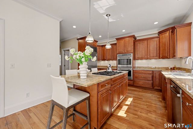 10 Chapman Place, Redding, CT 06896