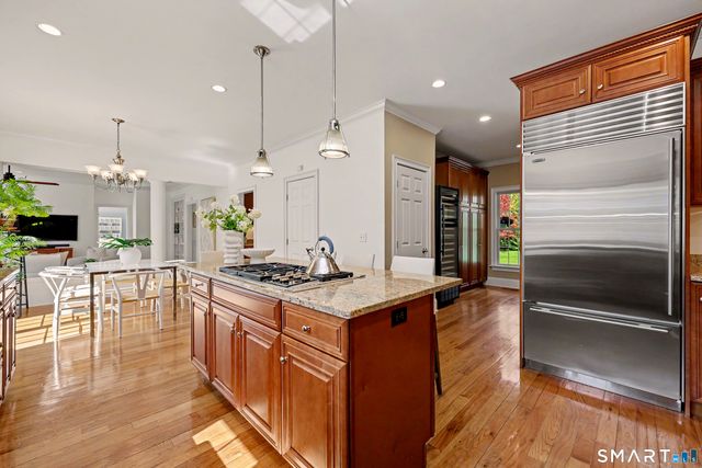 10 Chapman Place, Redding, CT 06896