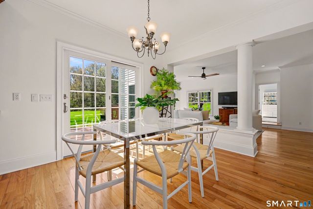10 Chapman Place, Redding, CT 06896