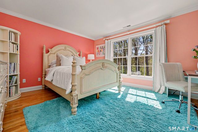 10 Chapman Place, Redding, CT 06896