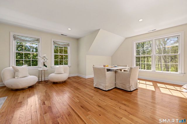 10 Chapman Place, Redding, CT 06896