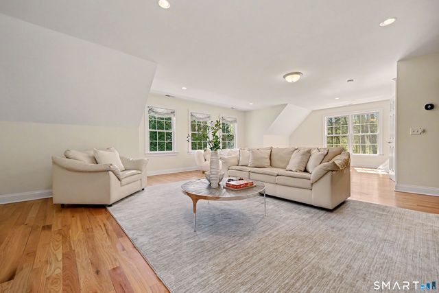 10 Chapman Place, Redding, CT 06896