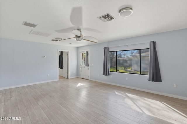 1532 W LOMA Lane, Phoenix, AZ 85021
