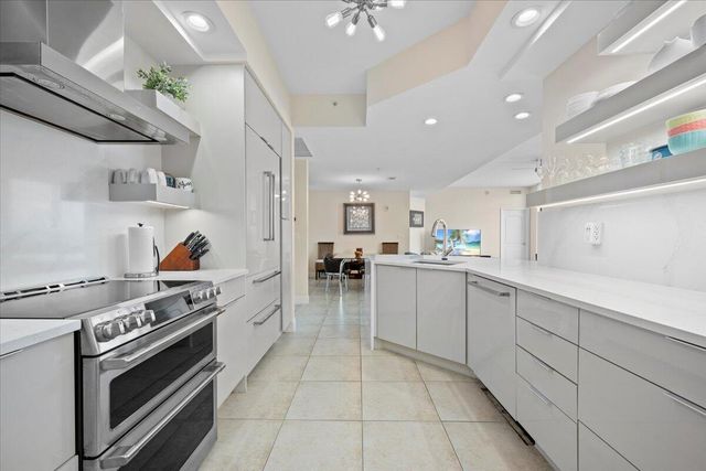 801 S Olive Avenue 1107, West Palm Beach, FL 33401