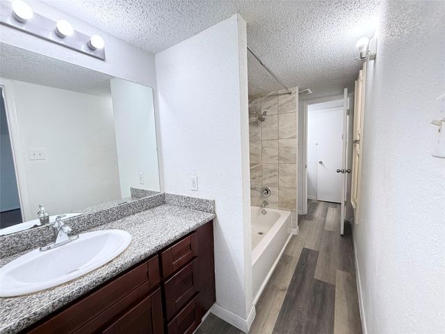 7789 Cook Road, Houston, TX 77072