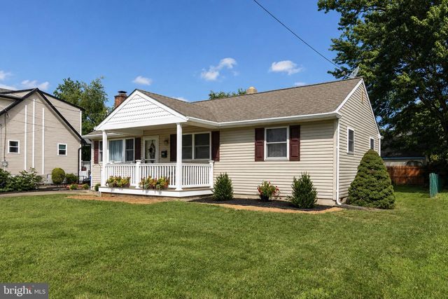 611 JACKSON AVE, Magnolia, NJ 08049