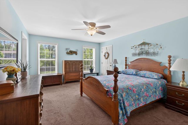 22 WAXWING CIR, Bechtelsville, PA 19505