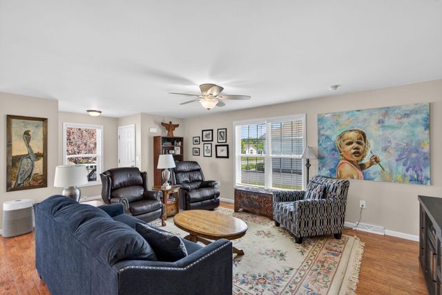 22 WAXWING CIR, Bechtelsville, PA 19505