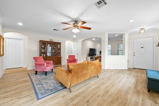 7620 Cayenne LN, Austin, TX 78741