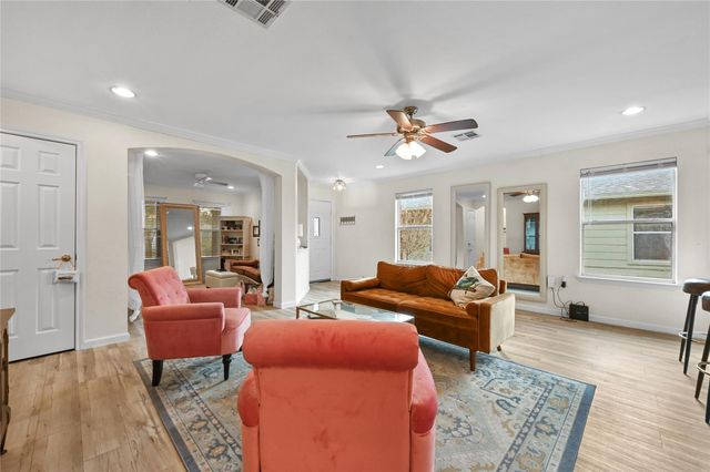 7620 Cayenne LN, Austin, TX 78741