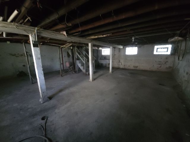 14961 Perry Avenue, South Holland, IL 60473