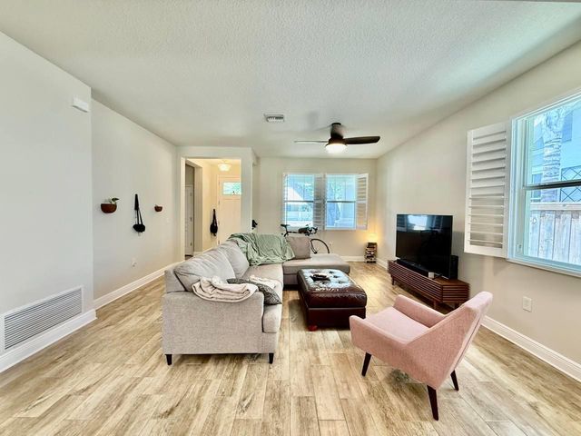 3509 N TAMPA STREET, Tampa, FL 33603