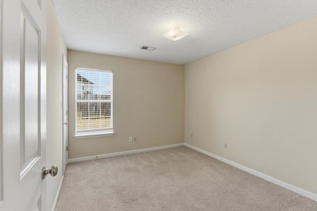 1077 JESSICA LAUREN DR, Cordova, TN 38018