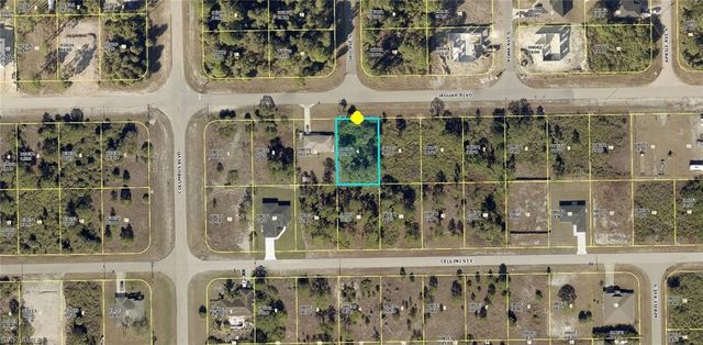 940 Maddock ST E, Lehigh Acres, FL 33974