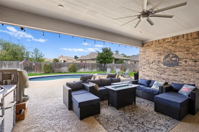 12238 Seagrape Lane, Conroe, TX 77304