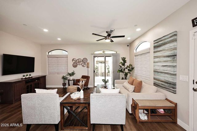 2725 E MINE CREEK Road 1146, Phoenix, AZ 85024